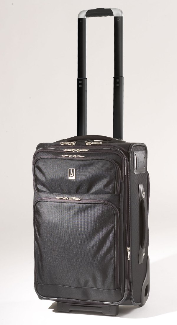 [Travelpro FlightCrew4 22" Expandable Rollaboard Suiter] Flight