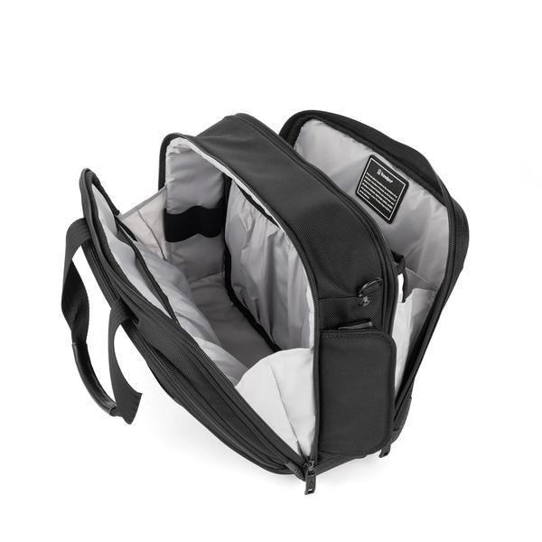 Travelpro&reg; Pilot&trade; Brief