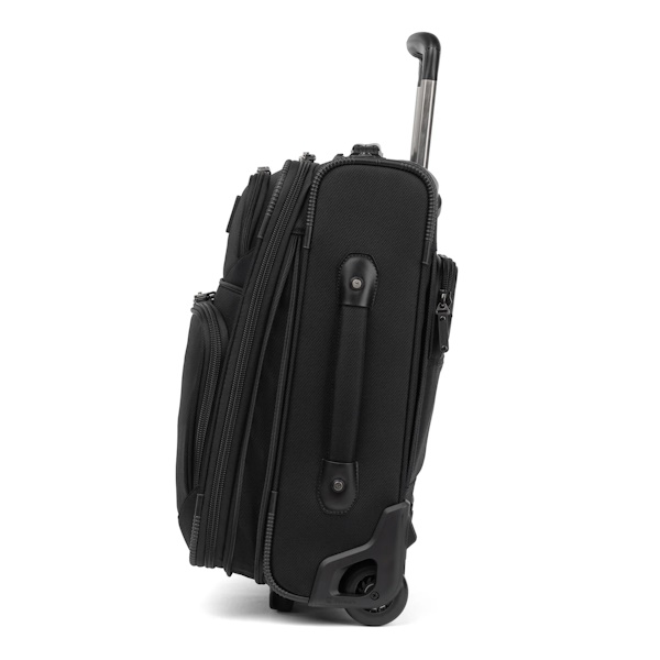 Travelpro FlightCrew™ 5 Slim Expandable Rollaboard®