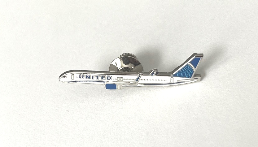United Airlines 757 Lapel Pin
